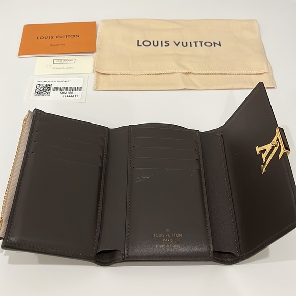 ❤️Louis Vuitton Capucines Compact Wallet - Picture 4 of 6